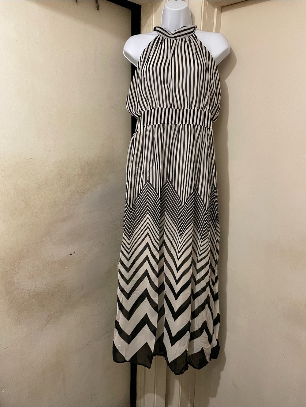 Elena Fashion Black & White Striped Halter Maxi Dress L Chiffon Tie Zip